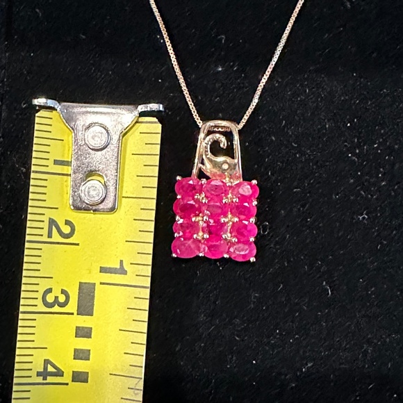 14K Gold Cluster Ruby Pendant & Necklace - Picture 5 of 7